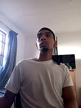 Snapshot of 29YOURZ_28_ chatting on 12-11-24, 05:43 29YOURZ 28 online show from 12-11-24, 05:43