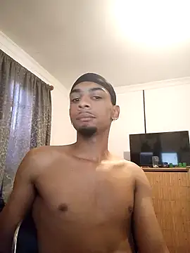 Snapshot of 29YOURZ_28_ chatting on 12-13-24, 05:27 29YOURZ 28 online show from 12-13-24, 05:27