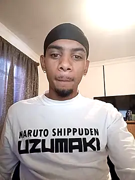 Snapshot of 29YOURZ_28_ chatting on 12-17-24, 10:44 29YOURZ 28 online show from 12-17-24, 10:44