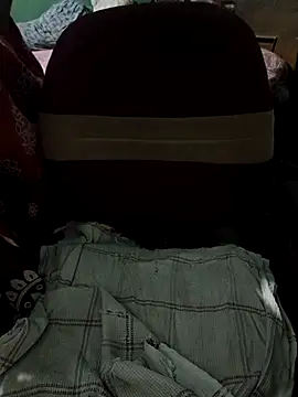 Snapshot of Ralisha_Rani chatting on 10-15-25, 10:54 Ralisha Rani online show from 10-15-25, 10:54