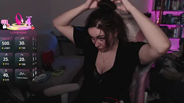 Snapshot of SexyWitch_666 chatting on 07-31-26, 05:51 SexyWitch 666 online show from 07-31-26, 05:51