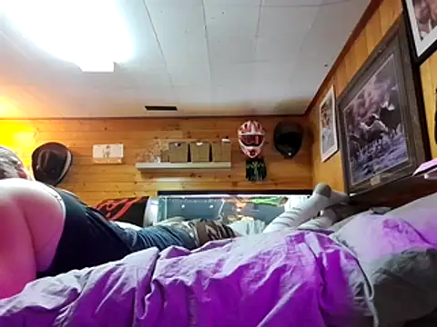 Ryan and Aurora online show from 03-27-26, 01:55