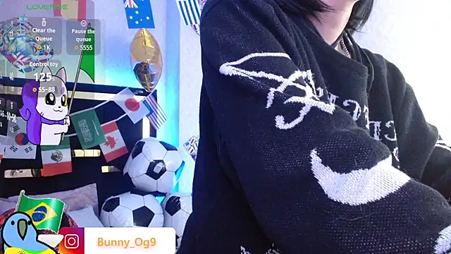 Snapshot of Bunny_O chatting on 06-14-26, 03:41 Bunny O online show from 06-14-26, 03:41