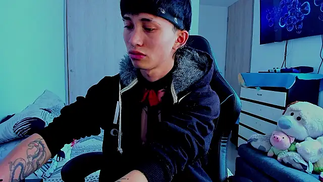 juniior 2311  online show from 01-31-26, 07:11