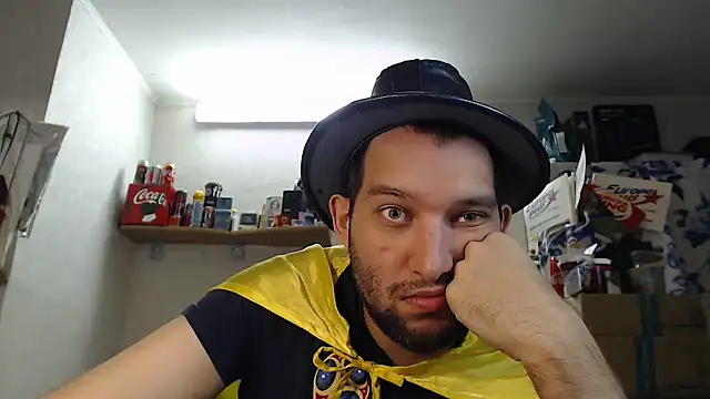 Snapshot of BISEXGOOD777 chatting on 09-15-25, 07:03 BISEXGOOD777 online show from 09-15-25, 07:03