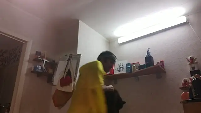 Snapshot of BISEXGOOD777 chatting on 01-10-26, 05:31 BISEXGOOD777 online show from 01-10-26, 05:31