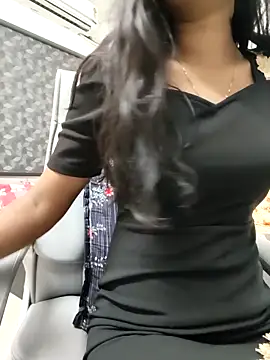 yhona darling online show from 05-18-26, 06:36