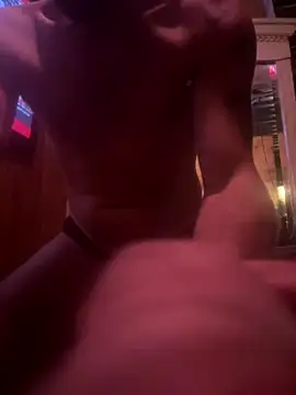 Snapshot of smashb33 chatting on 10-22-25, 10:04 smashb33 online show from 10-22-25, 10:04