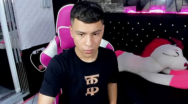 Snapshot of salvadorgomezx chatting on 12-05-24, 08:33 salvadorgomezx online show from 12-05-24, 08:33