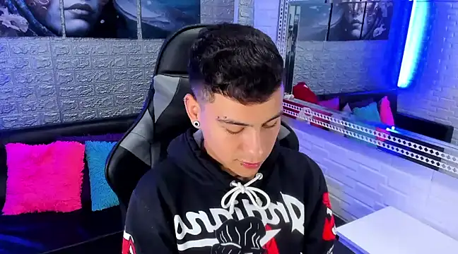 Snapshot of salvadorgomezx chatting on 12-06-24, 08:18 salvadorgomezx online show from 12-06-24, 08:18