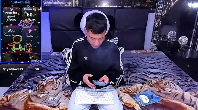 Snapshot of salvadorgomezx chatting on 12-13-24, 06:00 salvadorgomezx online show from 12-13-24, 06:00