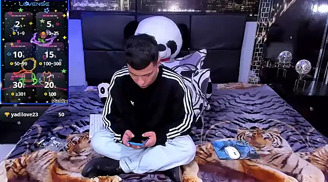 Snapshot of salvadorgomezx chatting on 12-13-24, 09:02 salvadorgomezx online show from 12-13-24, 09:02