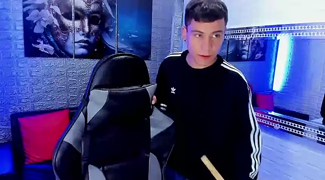 Snapshot of salvadorgomezx chatting on 12-16-24, 01:53 salvadorgomezx online show from 12-16-24, 01:53