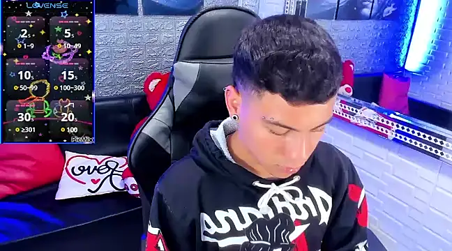 Snapshot of salvadorgomezx chatting on 12-20-24, 05:04 salvadorgomezx online show from 12-20-24, 05:04