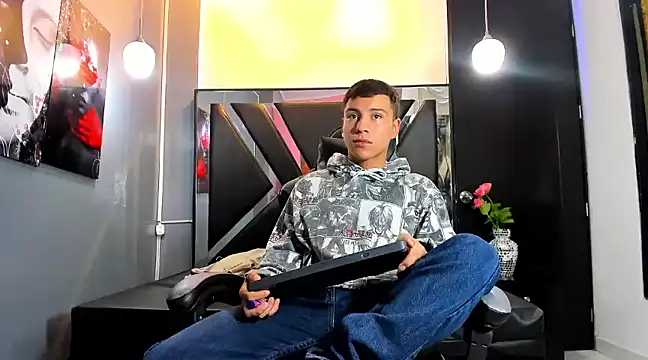 Snapshot of salvadorgomezx chatting on 12-30-24, 07:21 salvadorgomezx online show from 12-30-24, 07:21