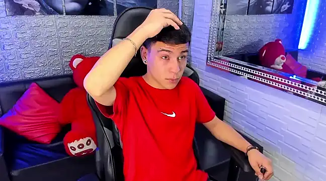 Snapshot of salvadorgomezx chatting on 01-10-25, 08:04 salvadorgomezx online show from 01-10-25, 08:04