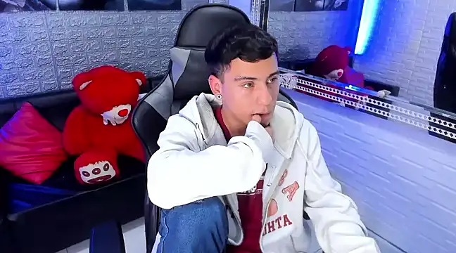 Snapshot of salvadorgomezx chatting on 01-14-25, 11:10 salvadorgomezx online show from 01-14-25, 11:10