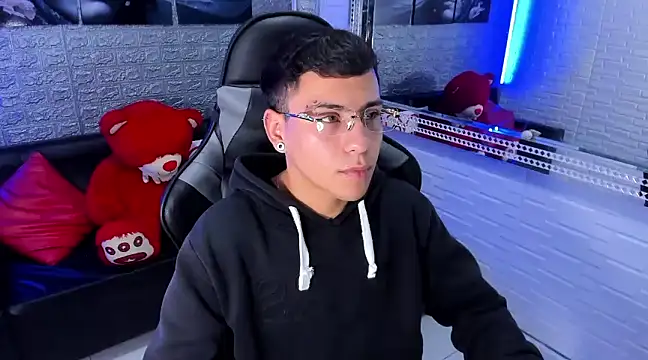 Snapshot of salvadorgomezx chatting on 01-14-25, 11:27 salvadorgomezx online show from 01-14-25, 11:27