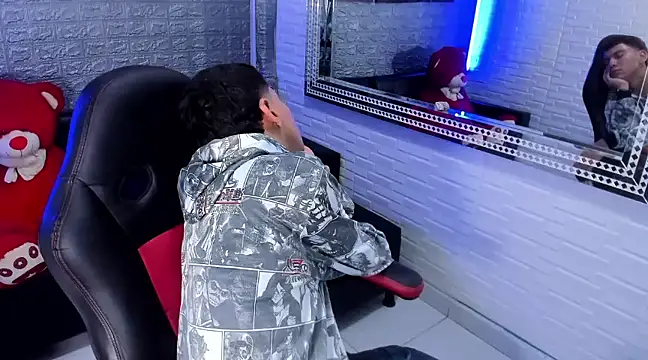 Snapshot of salvadorgomezx chatting on 01-24-25, 09:39 salvadorgomezx online show from 01-24-25, 09:39