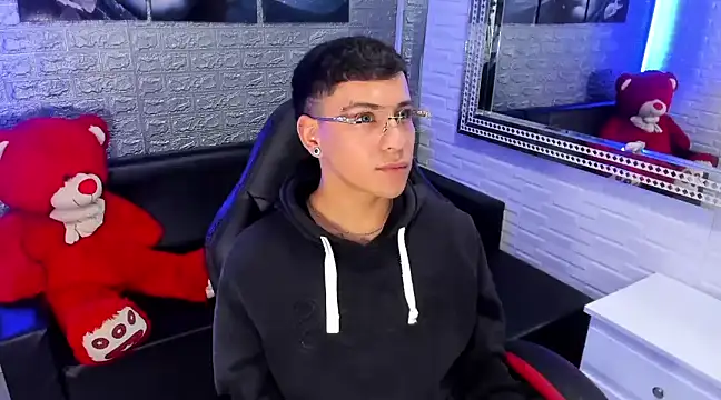 Snapshot of salvadorgomezx chatting on 02-09-25, 09:37 salvadorgomezx online show from 02-09-25, 09:37