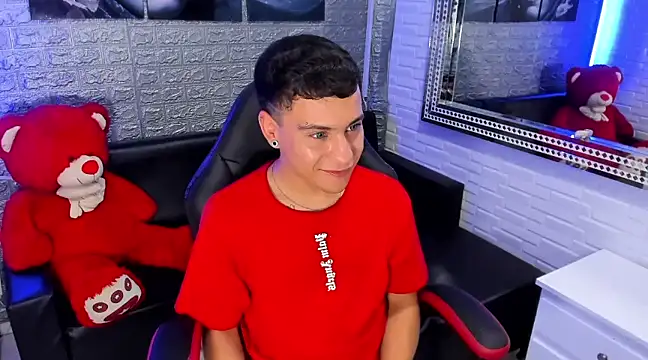 Snapshot of salvadorgomezx chatting on 02-09-25, 01:14 salvadorgomezx online show from 02-09-25, 01:14