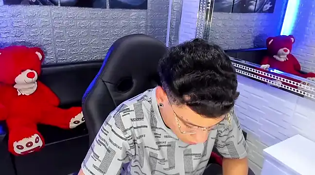 Snapshot of salvadorgomezx chatting on 02-11-25, 09:31 salvadorgomezx online show from 02-11-25, 09:31