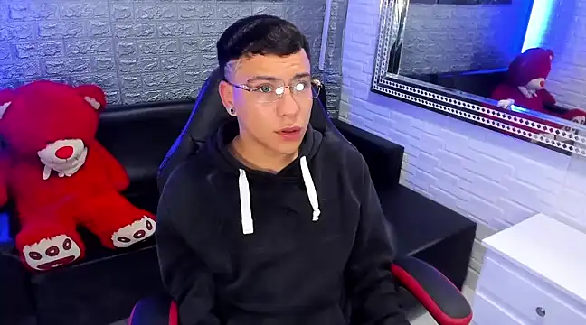 Snapshot of salvadorgomezx chatting on 02-18-25, 10:16 salvadorgomezx online show from 02-18-25, 10:16