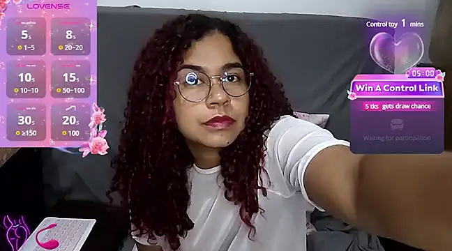 VitoriaFernandes online show from 01-17-25, 12:20