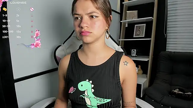 Snapshot of PaigeJayden chatting on 01-29-25, 11:14 PaigeJayden online show from 01-29-25, 11:14