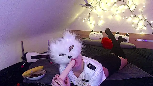 kleinelea123 online show from 03-08-25, 07:49