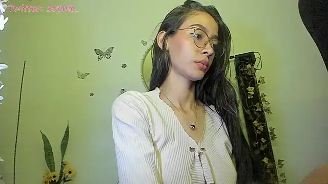 Snapshot of Sophie_sweett19 chatting on 03-01-25, 04:37 Sophie sweett19 online show from 03-01-25, 04:37
