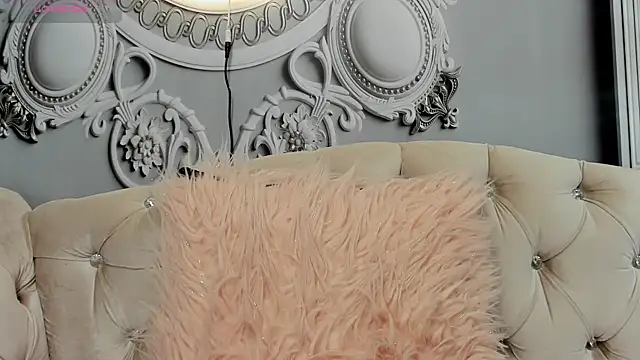 Snapshot of joselyn_sexy_ chatting on 01-21-25, 12:57 joselyn sexy online show from 01-21-25, 12:57