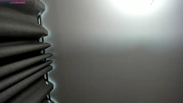 Snapshot of joselyn_sexy_ chatting on 03-08-25, 09:40 joselyn sexy online show from 03-08-25, 09:40