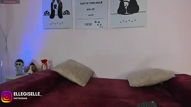 ElleGisellee online show from 02-04-26, 05:02