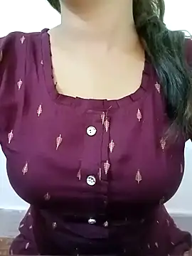 Snapshot of Arohi_is_Live chatting on 02-15-25, 09:27 Arohi is Live online show from 02-15-25, 09:27