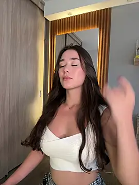 Snapshot of FridaKlein chatting on 12-11-24, 10:06 FridaKlein online show from 12-11-24, 10:06