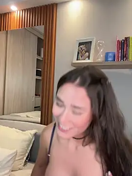 Snapshot of FridaKlein chatting on 02-25-25, 12:14 FridaKlein online show from 02-25-25, 12:14