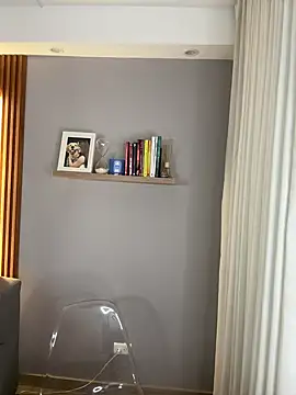 Snapshot of FridaKlein chatting on 03-04-25, 11:32 FridaKlein online show from 03-04-25, 11:32