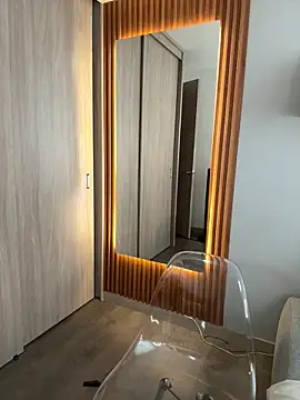 Snapshot of FridaKlein chatting on 09-26-25, 08:02 FridaKlein online show from 09-26-25, 08:02