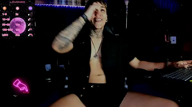 Snapshot of ZhoeStrong chatting on 02-28-25, 09:55 ZhoeStrong online show from 02-28-25, 09:55