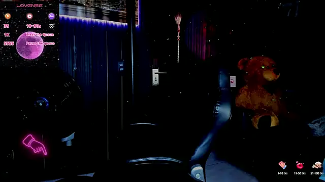 Snapshot of ZhoeStrong chatting on 03-10-25, 12:37 ZhoeStrong online show from 03-10-25, 12:37