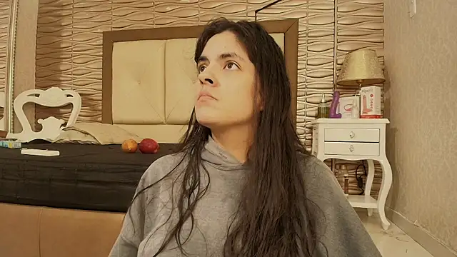 sofiaclauss online show from 09-11-25, 08:09