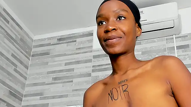 ebony march online show from 09-19-25, 07:03