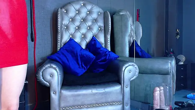 Snapshot of LusstCruella chatting on 11-22-25, 02:10 LusstCruella online show from 11-22-25, 02:10