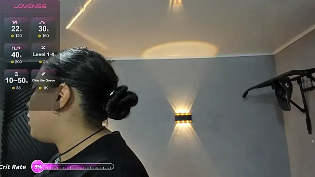 Snapshot of Laia_and_Aloby chatting on 05-29-26, 11:14 Laia and Aloby online show from 05-29-26, 11:14