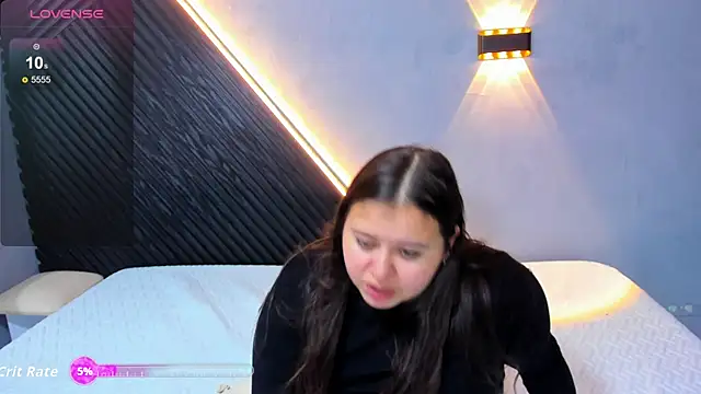 Snapshot of Laia_and_Aloby chatting on 05-30-26, 11:02 Laia and Aloby online show from 05-30-26, 11:02