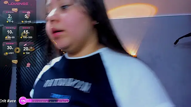 Snapshot of Laia_and_Aloby chatting on 06-12-26, 11:14 Laia and Aloby online show from 06-12-26, 11:14