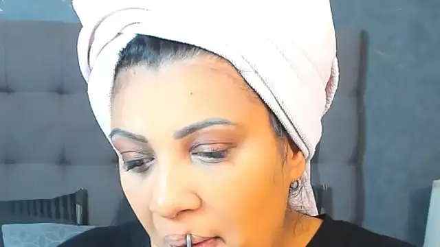 Snapshot of AmyCubes chatting on 09-27-25, 04:50 AmyCubes online show from 09-27-25, 04:50