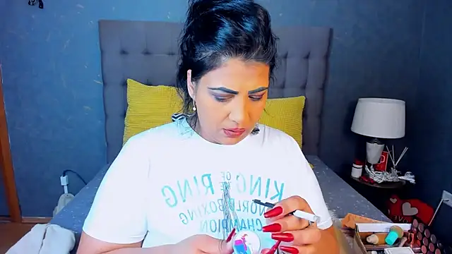 Snapshot of AmyCubes chatting on 11-22-25, 04:55 AmyCubes online show from 11-22-25, 04:55