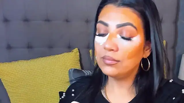 AmyCubes online show from 02-04-26, 04:07